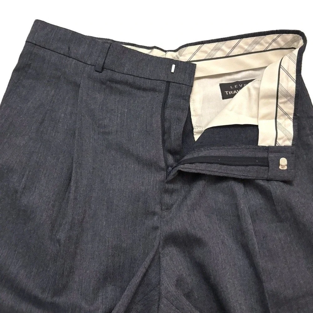 Vtg 80s Levi's Traveler Wool Blend Pleated Dress Pant Men 32x30 Gray Made in USA